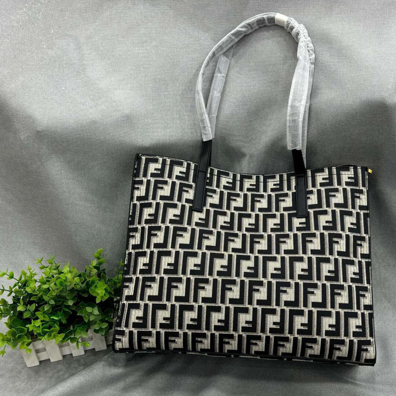 Disgner tot bag